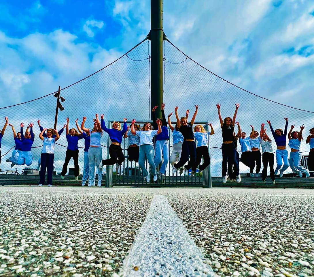 399606949 841977851270169 8030611400593261558 N