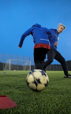 IE Fodbold 003 Beskåret