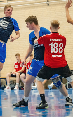 R6 0757 Denoiseai Low Light