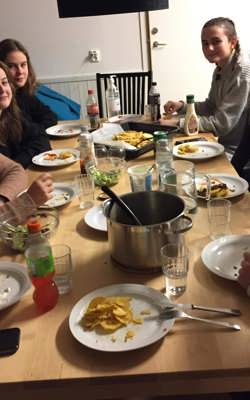 271953118 10151663491874995 8570329553959153384 N