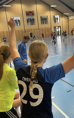 302186779 492214372913187 3391871785680721466 N