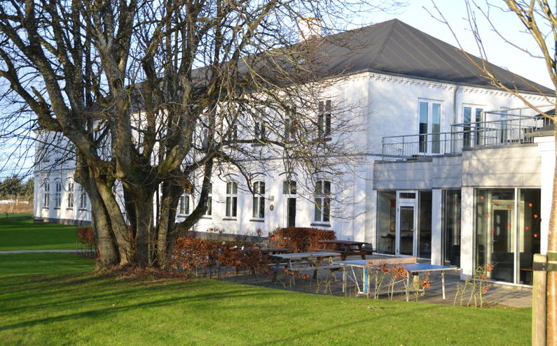 Hovedbygning Bagfra