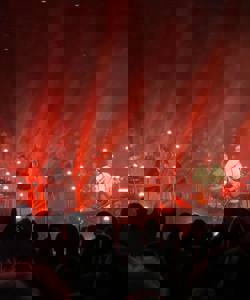 249288633 10151639289244995 3546256035333668914 N